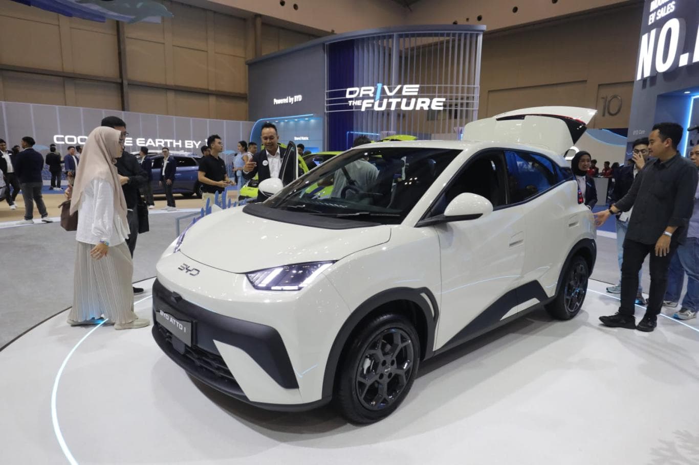 DIMINATI: BYD ATTO 1 hadir di GJAW 2025 di ICE BSD, Tangerang, pada 21–30 November.