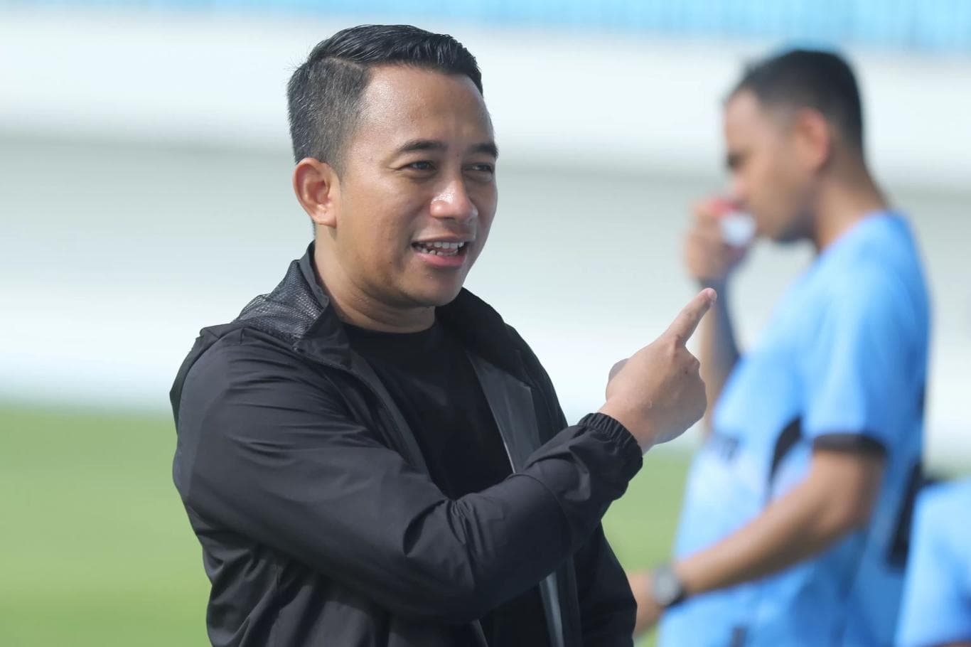 SALING SUPPORT: Fariz Julinar tak mempersoalkan keputusan istrinya mengelola PSIS Semarang