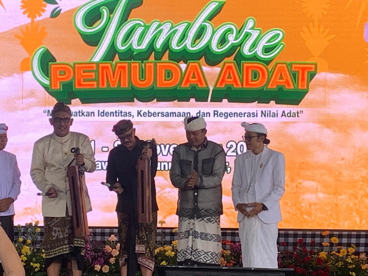 Wamenbud Giring Ajak Pemuda Adat Jaga Ekosistem Pemajuan Kebudayaan