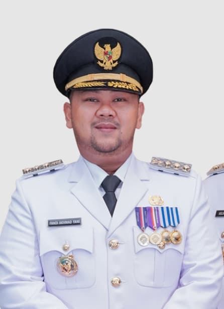 Bupati Gresik Fandi Akhmad Yani