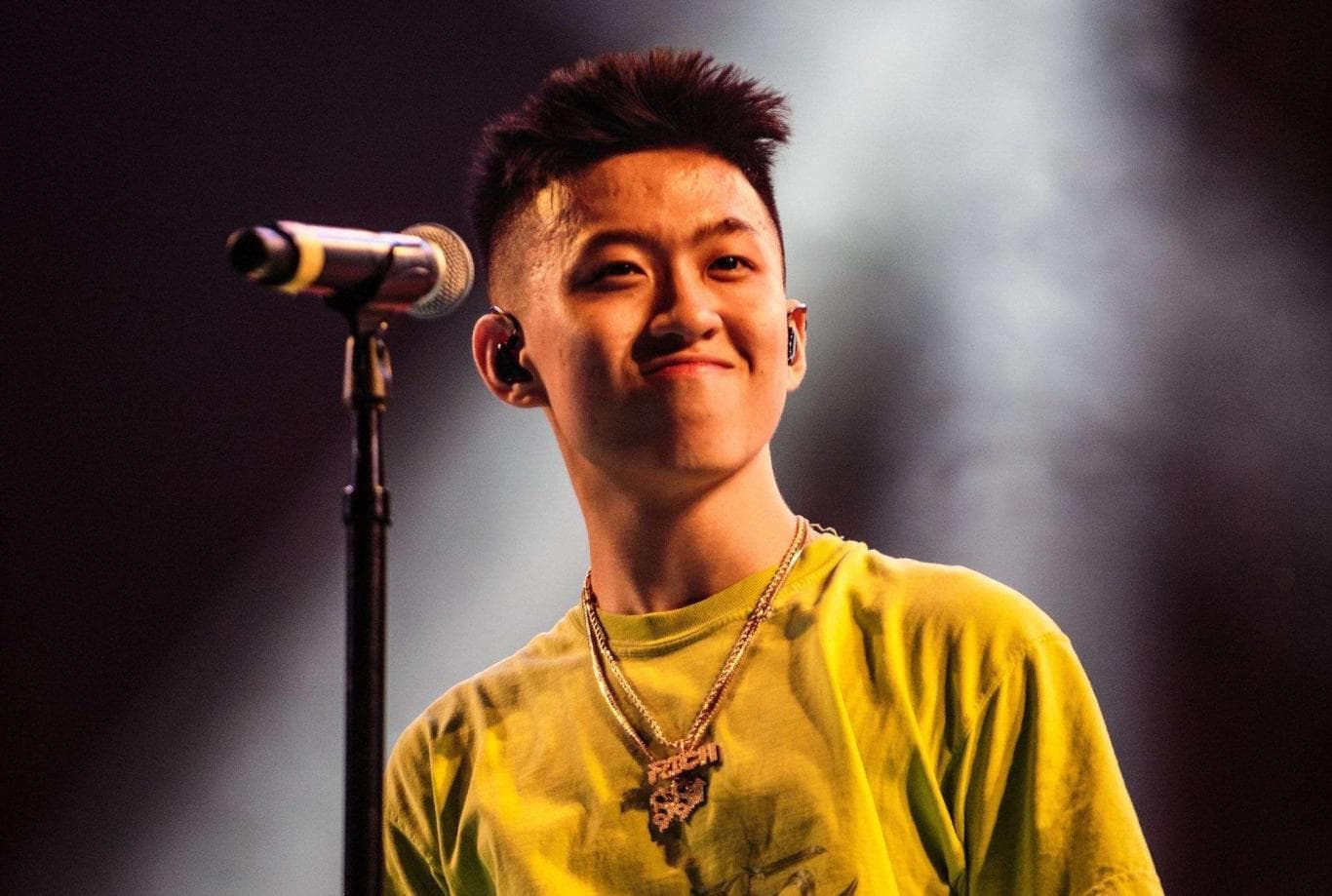 Buka Tur Dunia, Rich Brian Gelar Konser di Jakarta