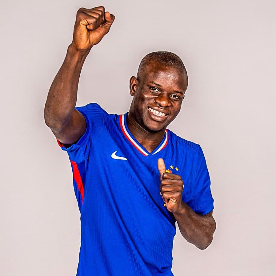 BERPENGALAMAN: Gelandang 34 tahun N’Golo Kante kembali dipanggil masuk skuad Prancis setelah setahun dan dia berpeluang meloloskan Les Bleus ke Piala Dunia 2026 di Kanada-AS-Meksiko.