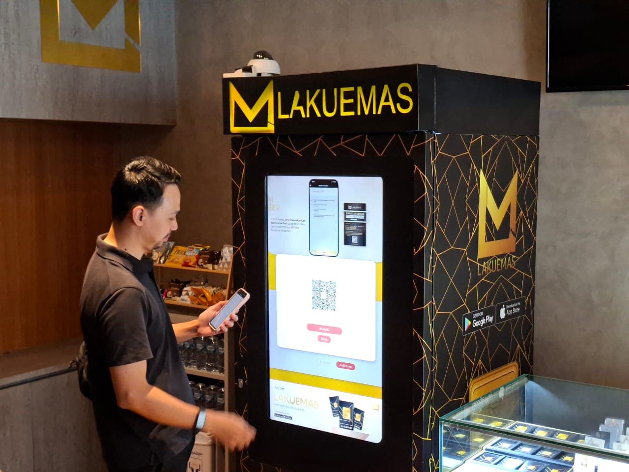 Rayakan HUT Ke-7, LAKUEMAS Gelar Golden Days: Kapan Lagi Jual Emas Malah Dapat Emas