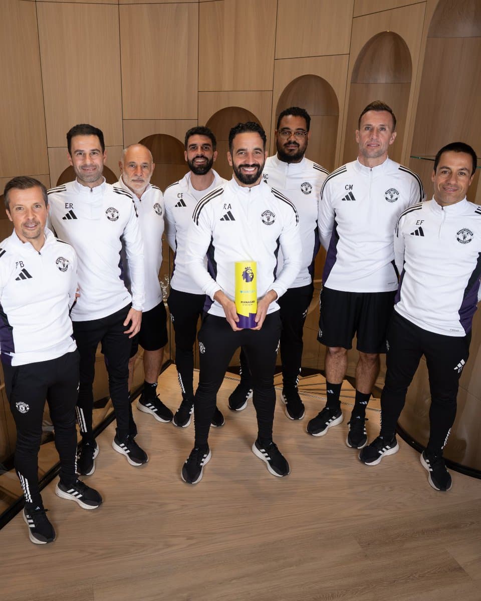 Amorim Tandai Setahun Bersama United dengan Raihan Trofi Pelatih Terbaik Oktober 2025