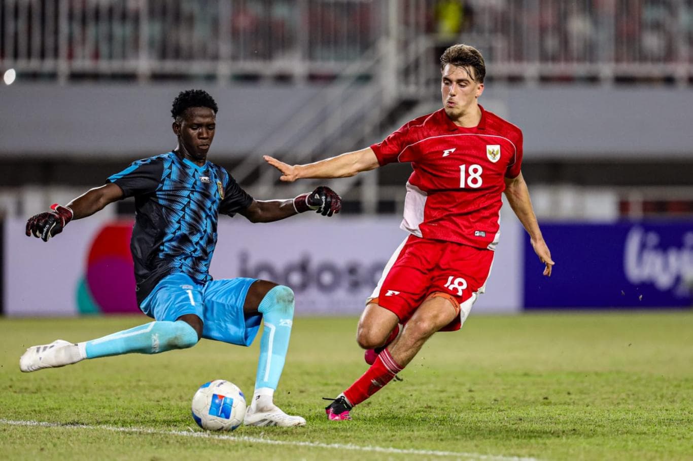 BOOKING SATU TEMPAT! Mauro Zijlstra (kanan) akan menjadi andalan Indonesia di SEA Games 2025.